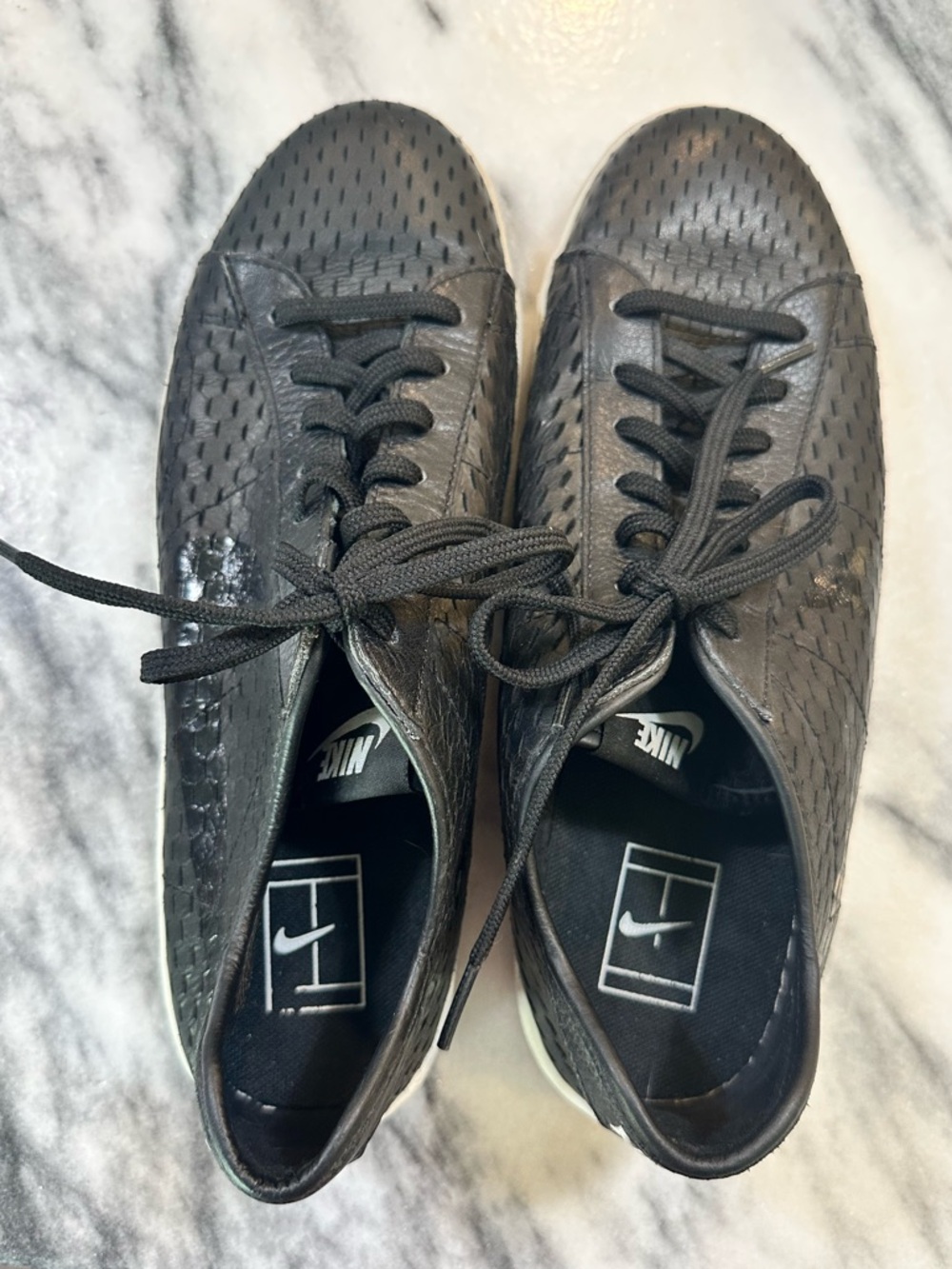 Nike Women's Black Casual Lace-Up Sneakers